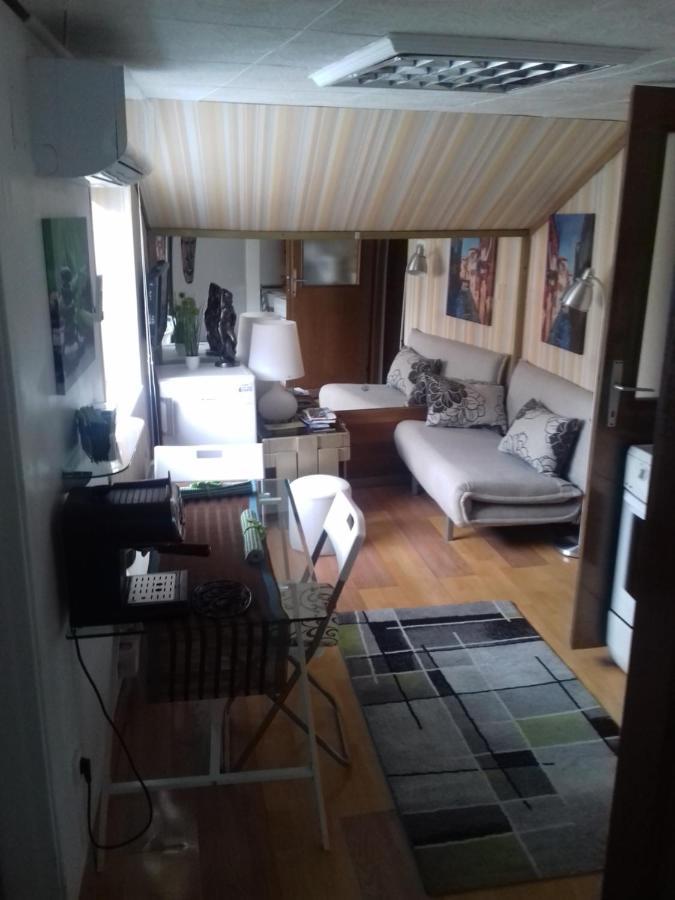 Apartment " Studio Green " Free Parking, Self Check-In زغرب المظهر الخارجي الصورة