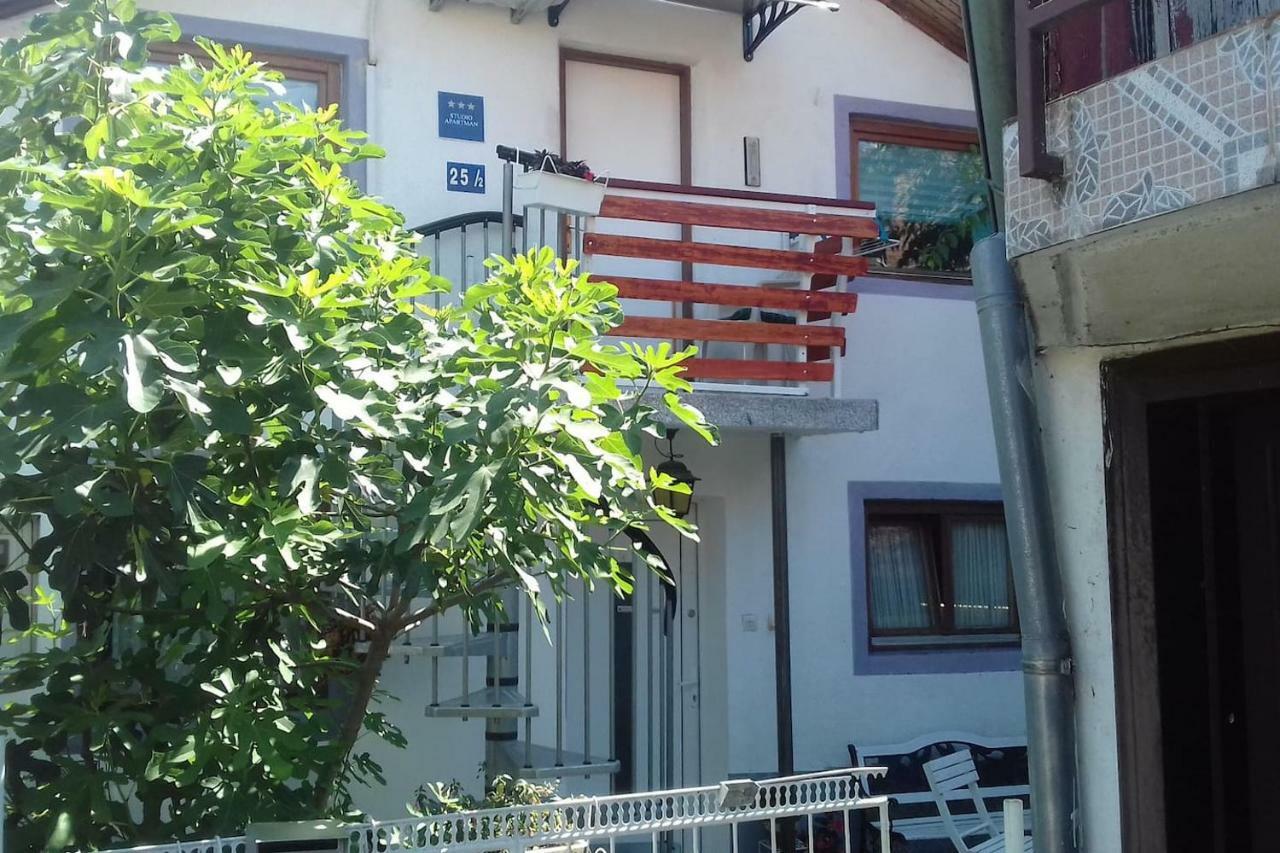 Apartment " Studio Green " Free Parking, Self Check-In زغرب المظهر الخارجي الصورة